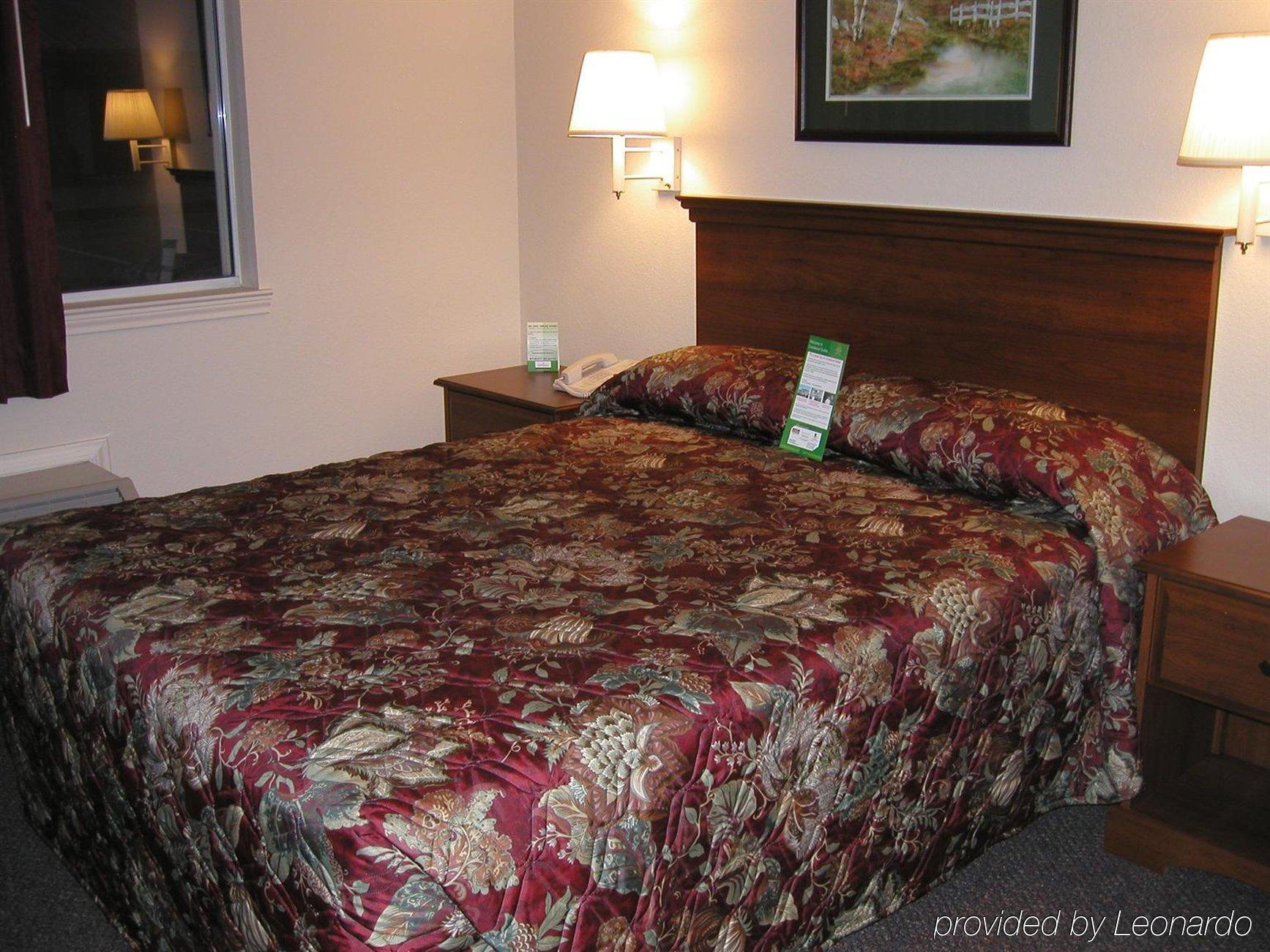 Intown Suites Extended Stay Colorado Springs Bilik gambar