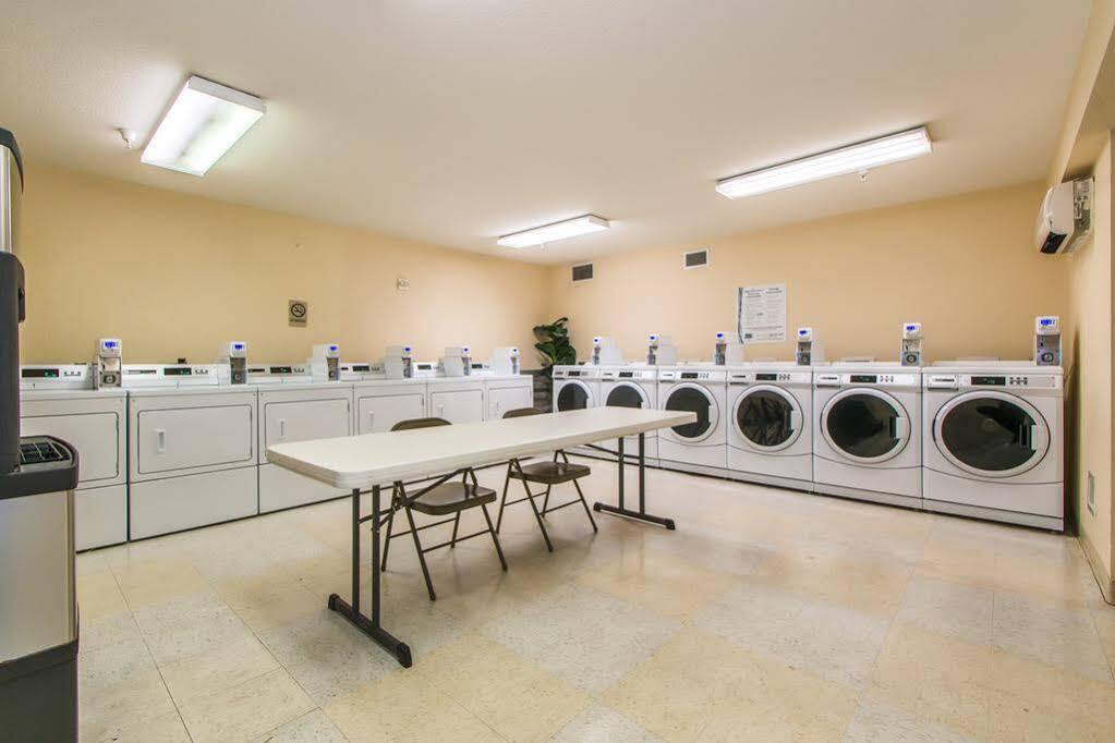 Intown Suites Extended Stay Colorado Springs Luaran gambar